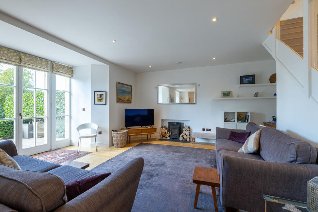 House in Perth, Bridgend - View 5