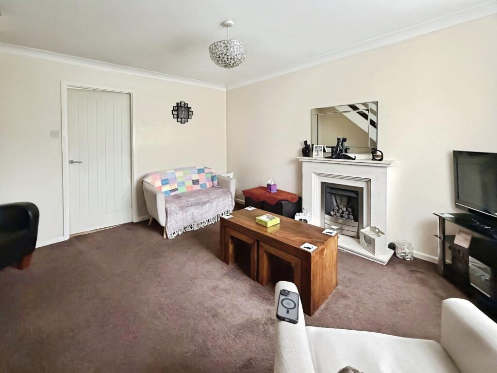 House in Wakefield - View 5
