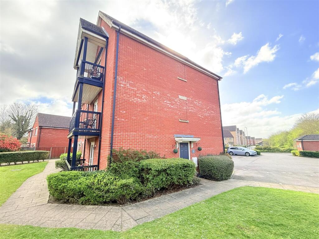 Main image of property: Worsdell Close, Ipswich