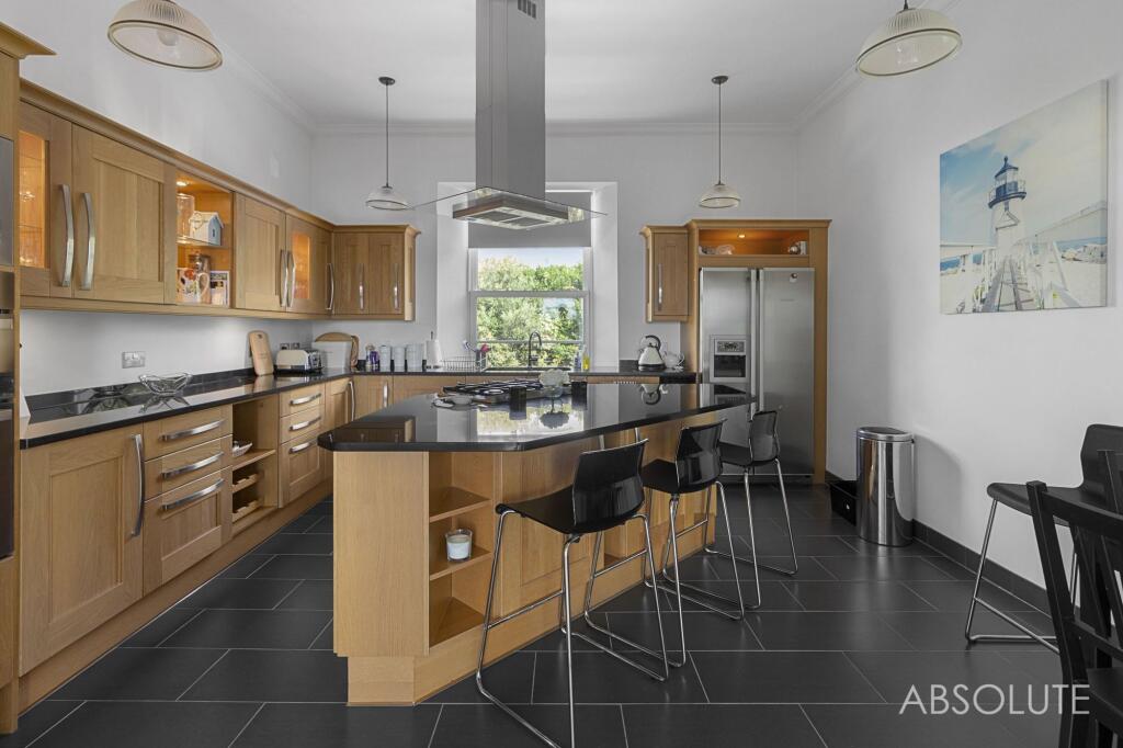Apartment in Torquay - View 3
