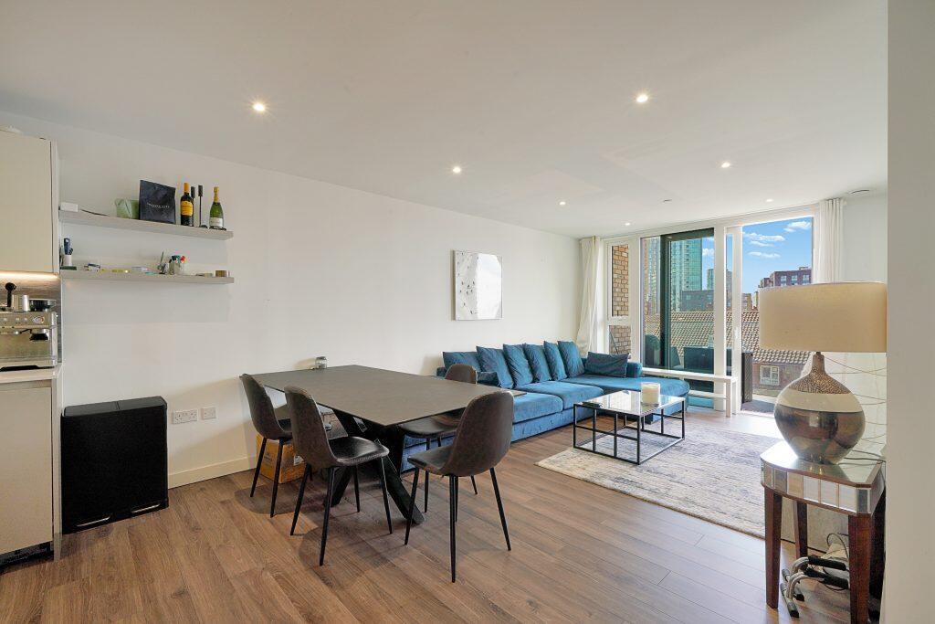 Sandpiper Building, Newnton Close, N4 2GX photo 3