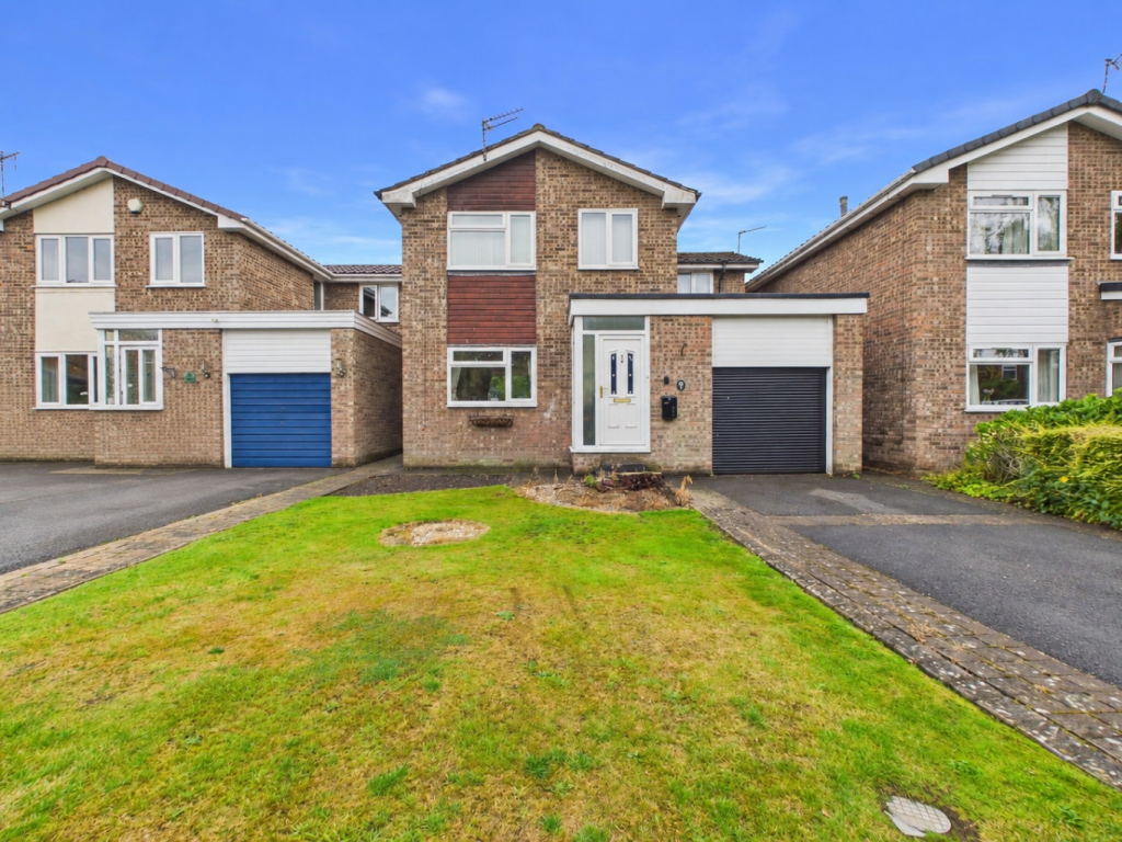 Main image of property: Hartland Close, Poynton, Stockport, Cheshire, SK12 1ET