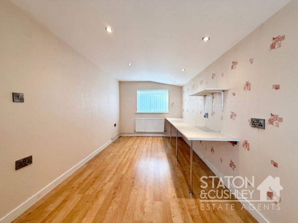 House in Ashfield, Sutton in Ashfield, Stanton Hill - More