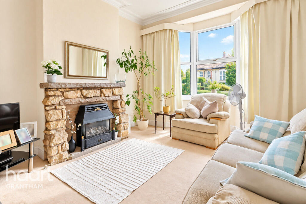 House in South Kesteven, Grantham - View 2