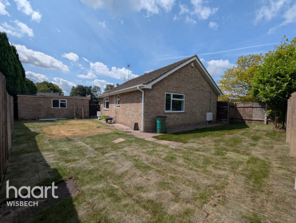 House in Peterborough - View 5