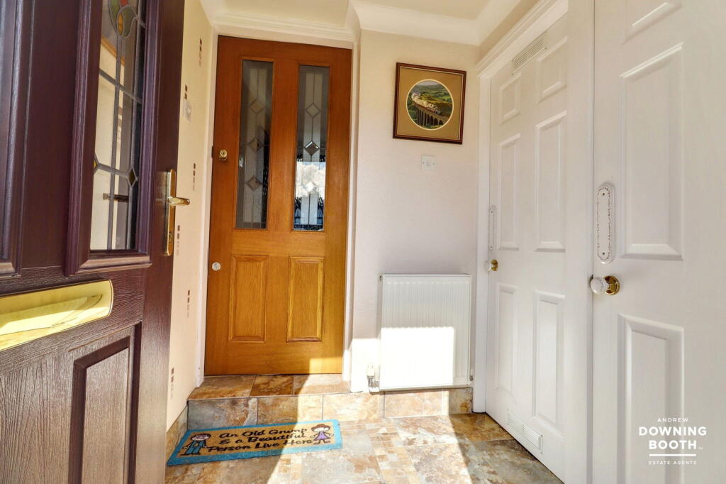 Walsall Road, Aldridge, Walsall, WS9 0JW - Beautifully Presented Detached Bungalow photo 2