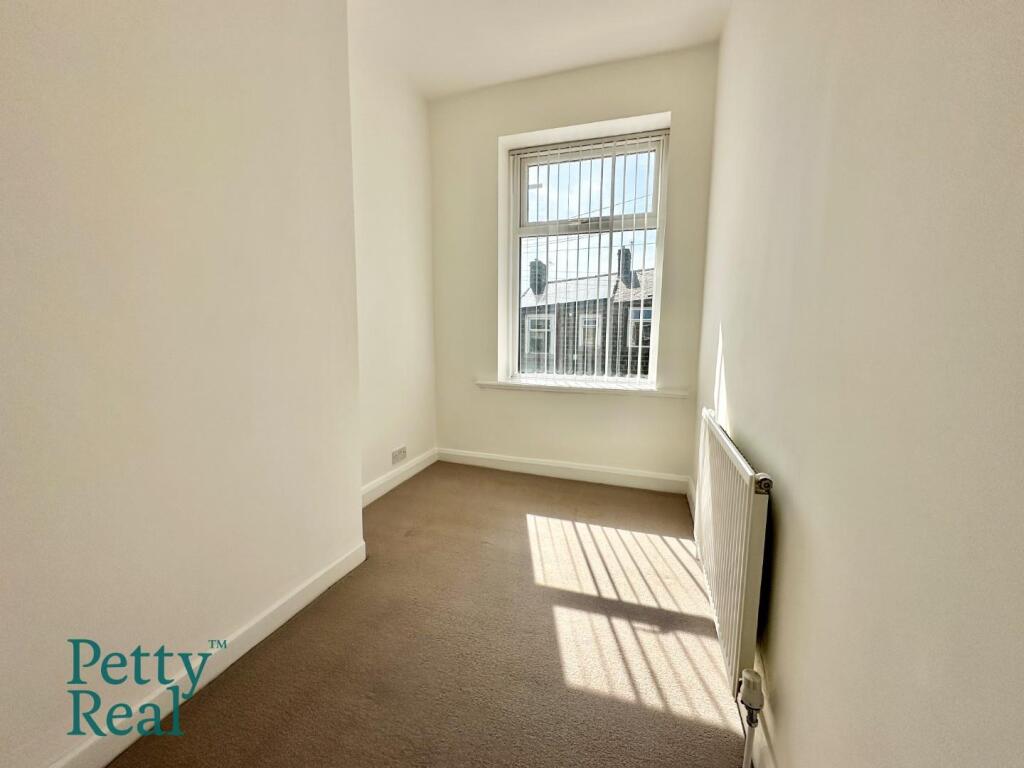 Midgley Street, Colne - View 5