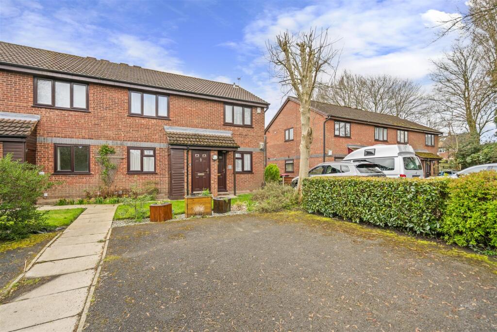 Main image of property: Eppleworth Rise, Clifton, Swinton, Manchester