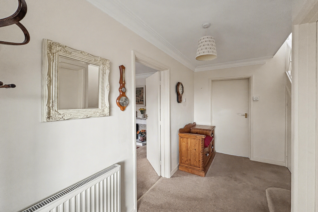 Fairfield Close, Marshfield photo 3