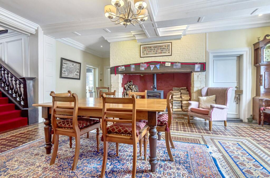 House in Ipswich - View 4