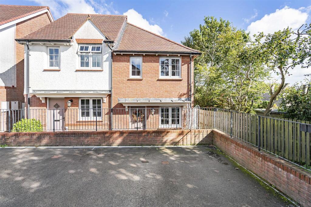 Main image of property: Kingdon Way, Holsworthy