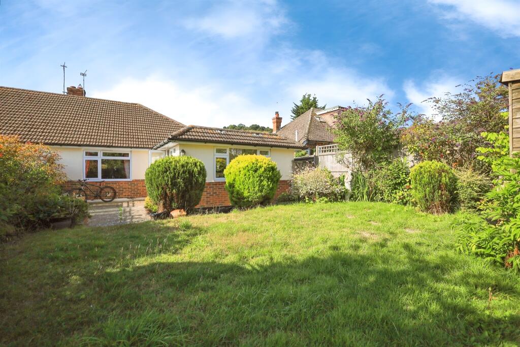Gorringe Valley Road, EASTBOURNE photo 3