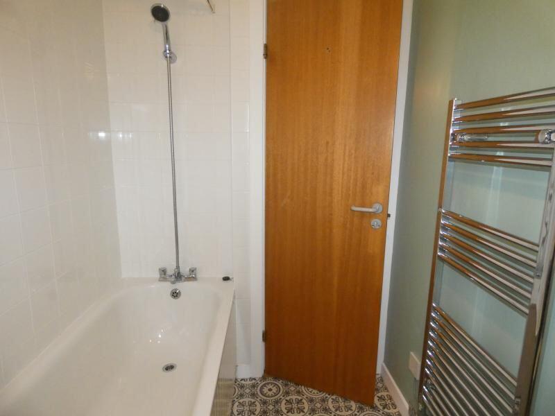 Apartment in Aberdeen, Kaimhill, Garthdee - View 4