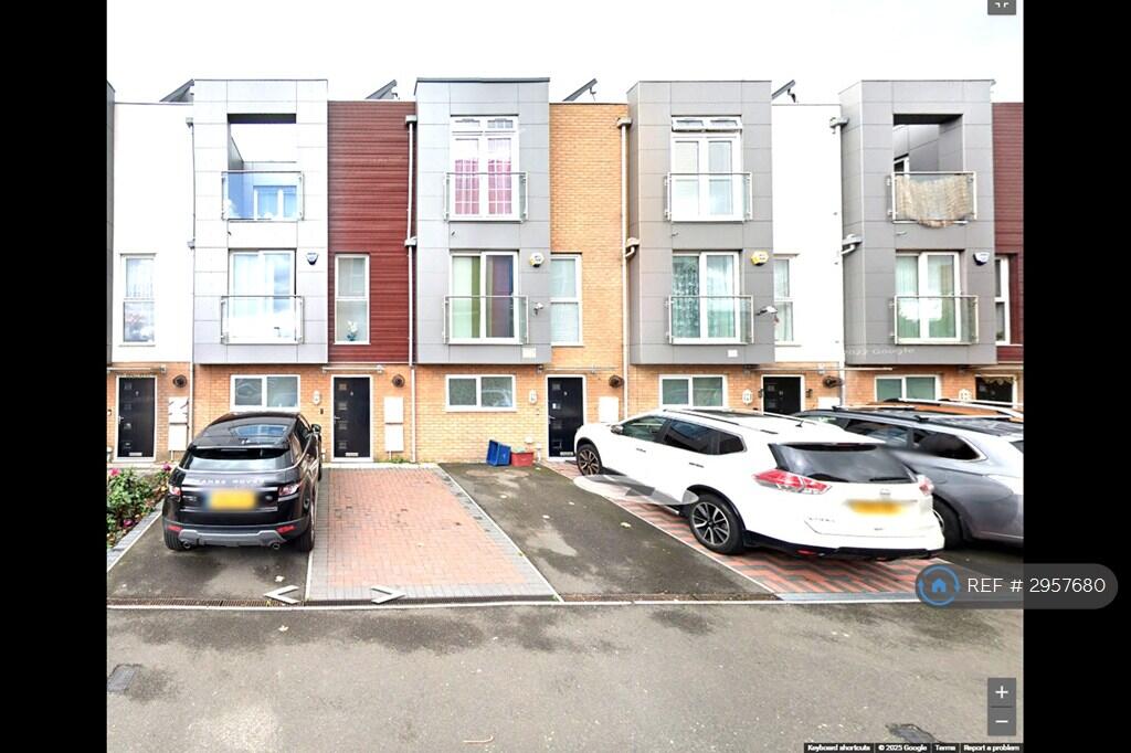 Main image of property: Pontes Avenue, Hounslow, TW3