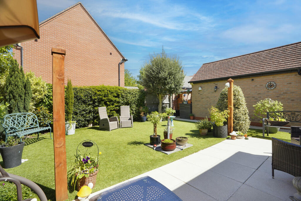 House in Rugby, Cawston - View 2