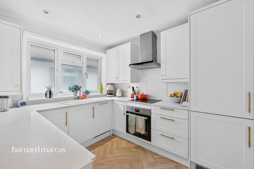 House in Kingston upon Thames - View 3