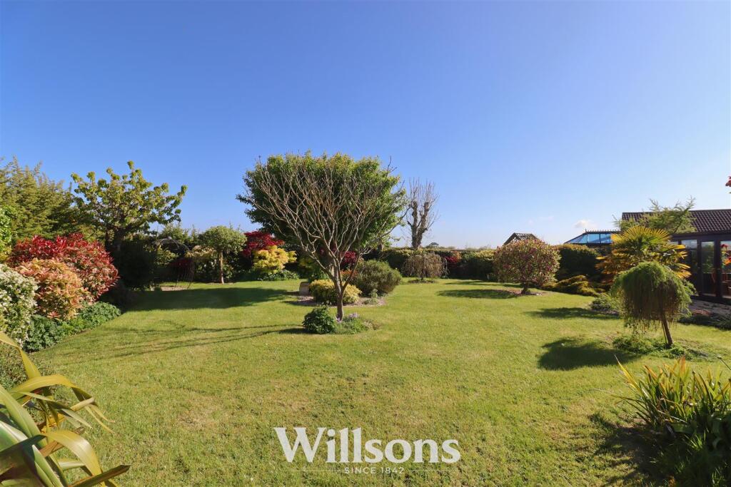 Winchester Drive, Mablethorpe photo 2