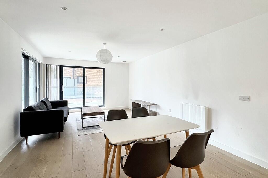 Apartment in Tonbridge - View 3