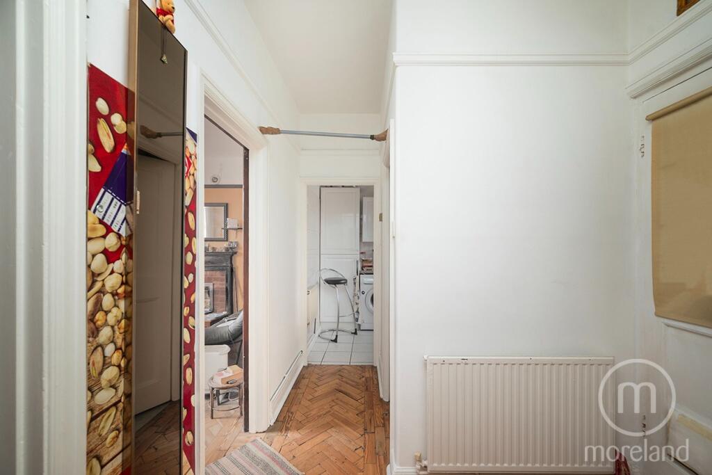 Apartment in London, Hampstead Garden Suburb - View 5