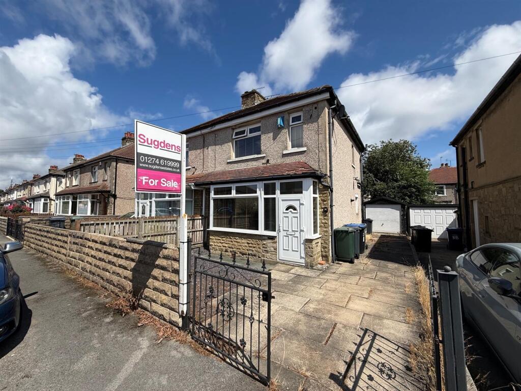 Main image of property: Ridgeway, Wrose, Shipley