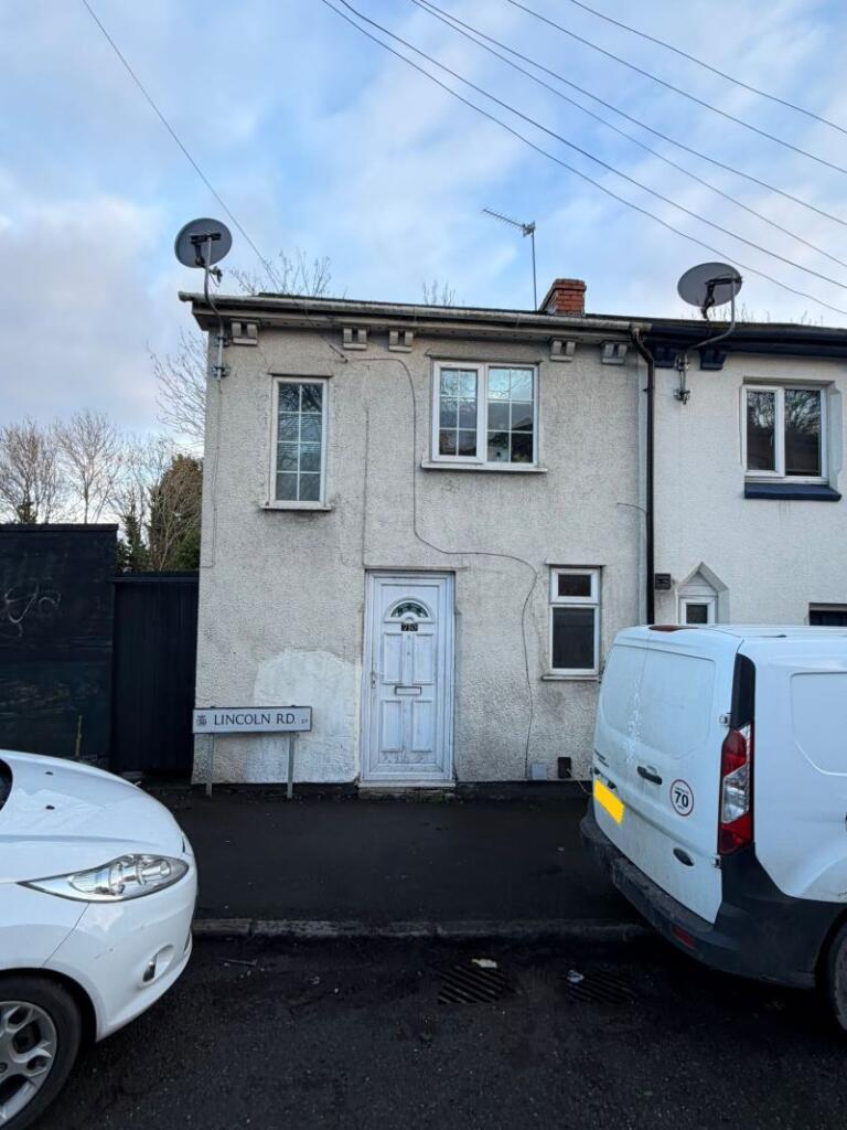Main image of property: 70 Lincoln Road, Acocks Green, Birmingham, West Midlands, B27 6NX