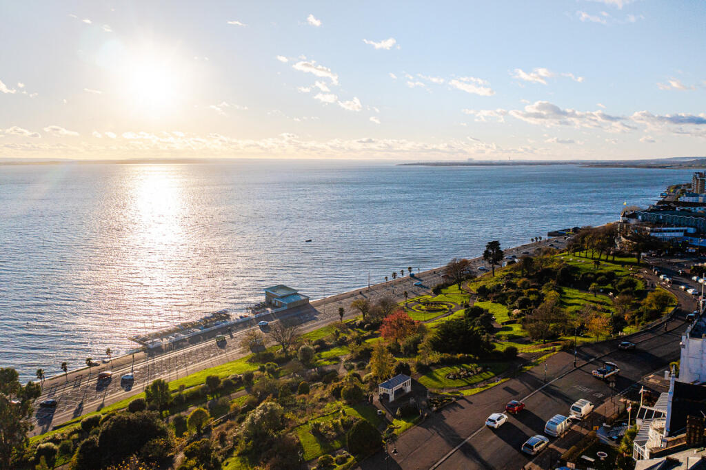 Station Road, Westcliff-on-sea, SS0 photo 4
