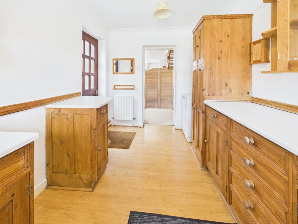 House in Newport - View 3