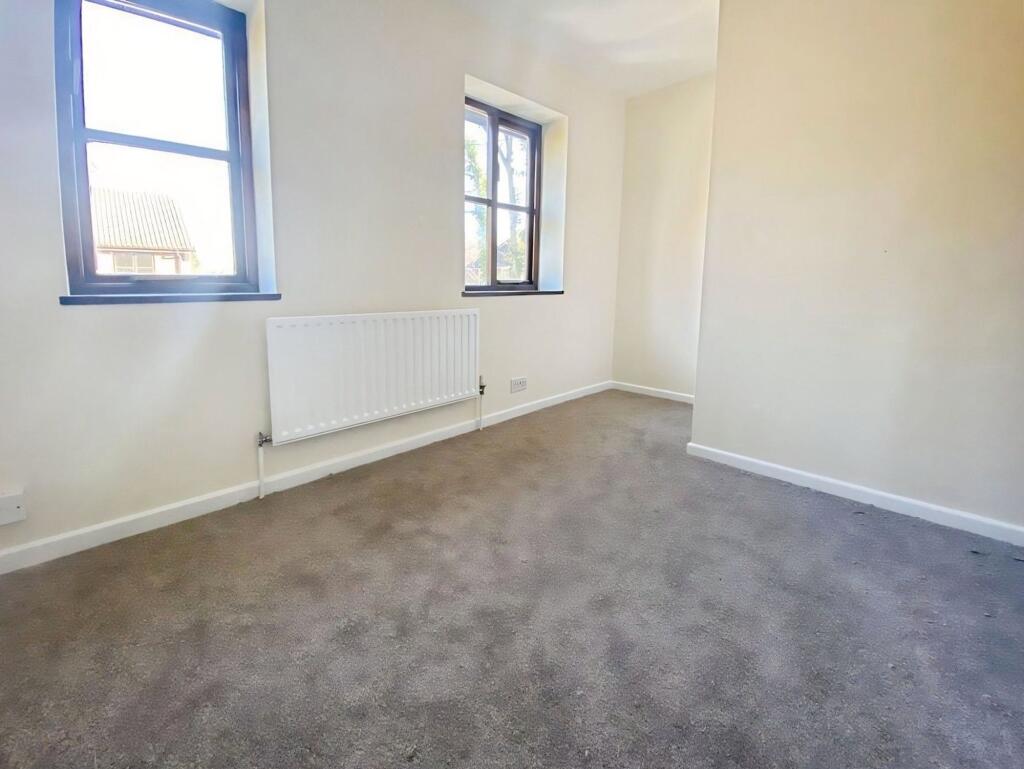 House in Southampton - View 5