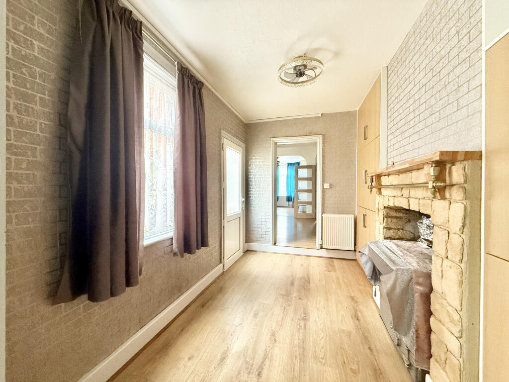 Additional image 7 of Orchard Street, Yeovil, Somerset