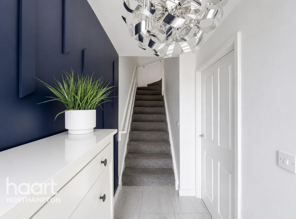 House in Northampton - View 3