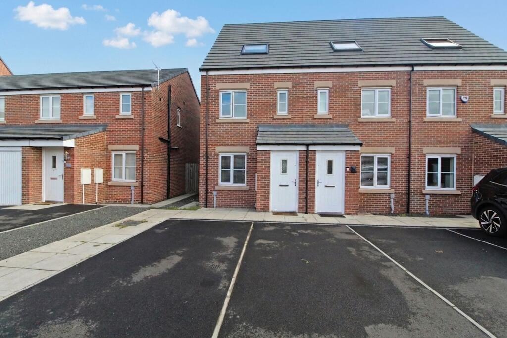 Main image of property: Emblehope Grove, Blyth, NE24