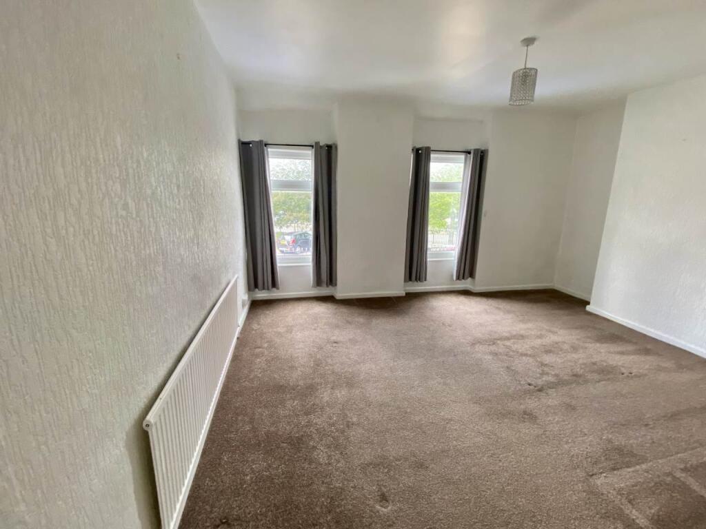 House in Bridgend, Hencastel - View 5