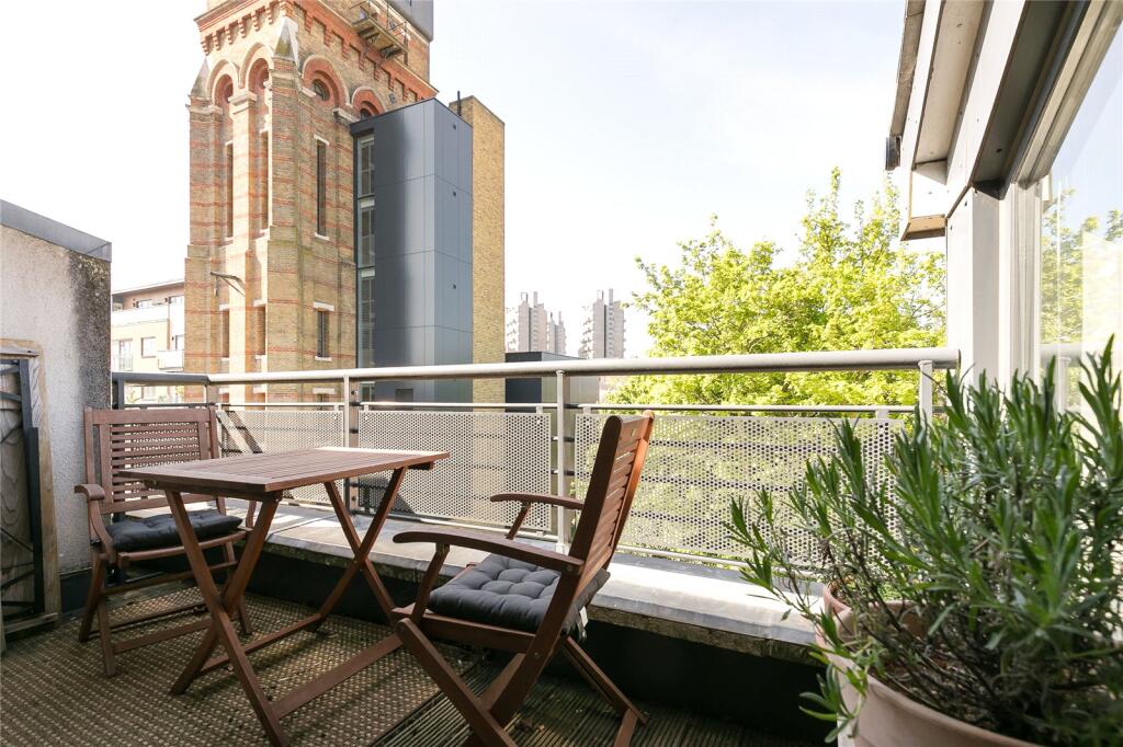 2 bedroom duplex for rent