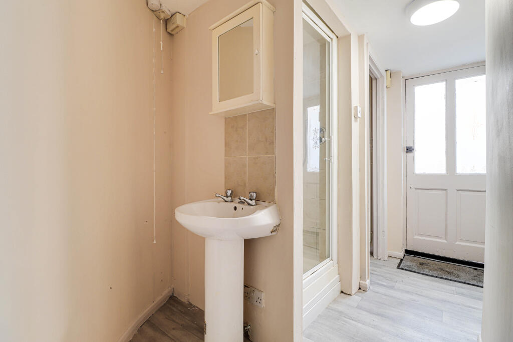 Additional image 6 of High Street, Redbourn, AL3