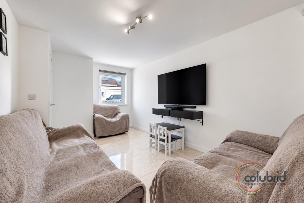 House in Romford - View 5