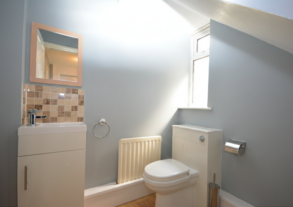 Hey Croft ,Whitefield, M45 7HX photo 5