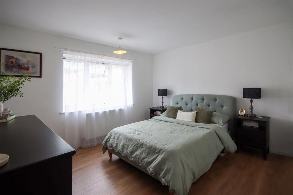 Apartment in Cambridge - View 5