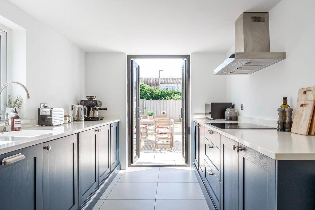 House in Gloucester - View 5