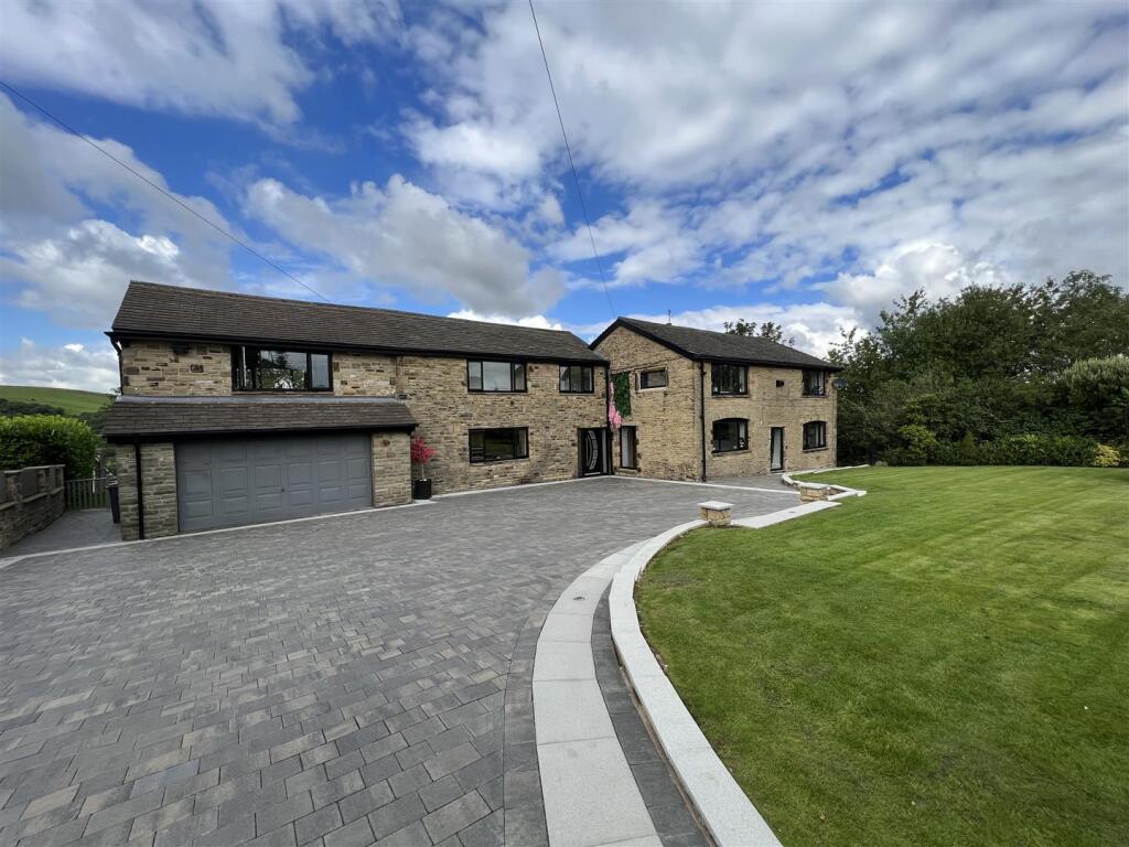 Main image of property: Ashes Croft, Mottram Old Road, Stalybridge