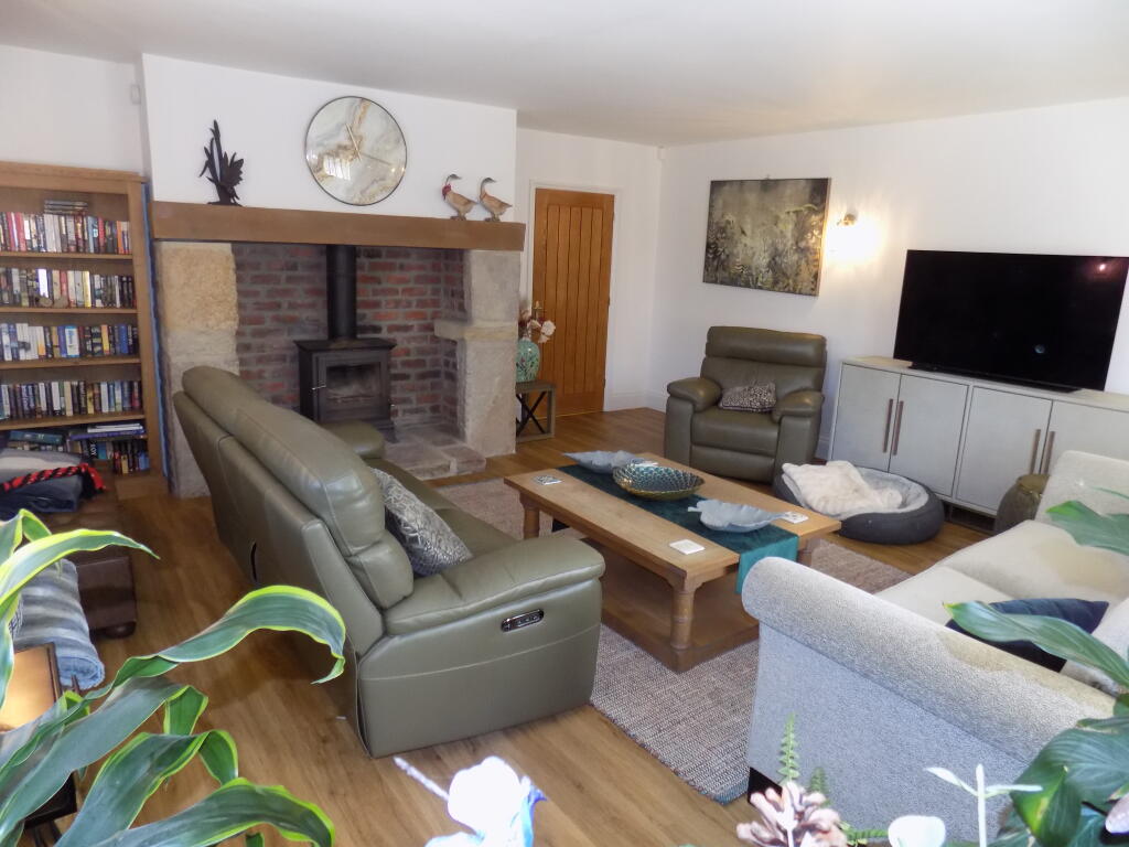 House in Matlock, Hopton - View 4