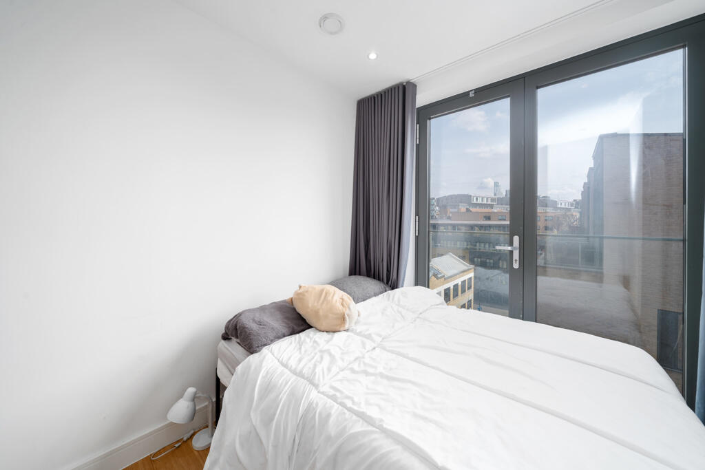 Apartment in London - View 3