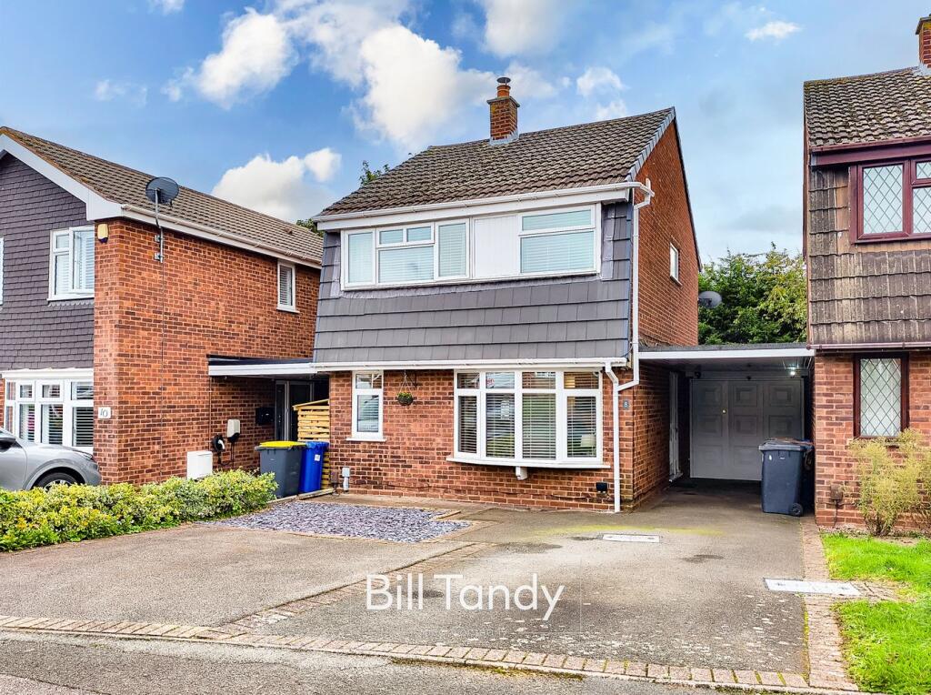 3-bed detached on St Margarets Road, Lichfield, WS13, £325,000