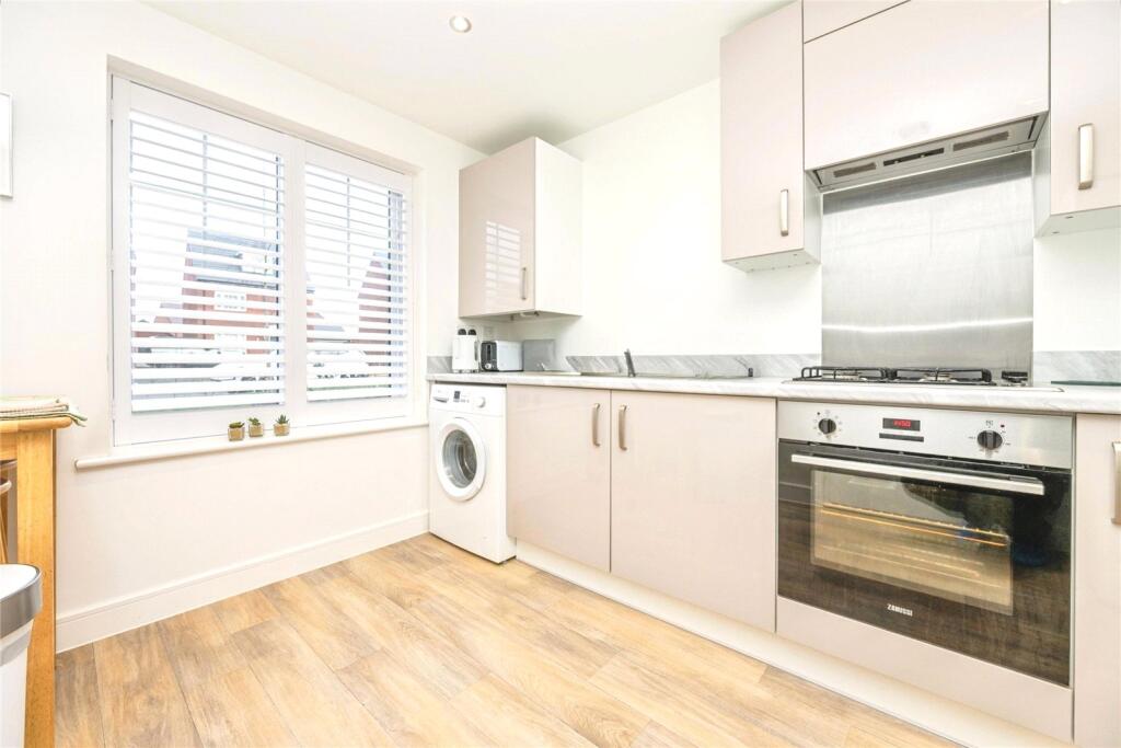 Brooklime Road, Warwick, Warwickshire, CV34 photo 4