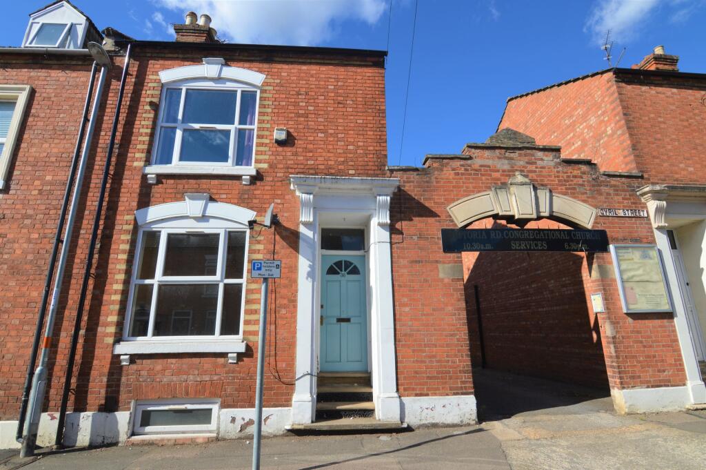 House in Northampton, West Northamptonshire - View 5