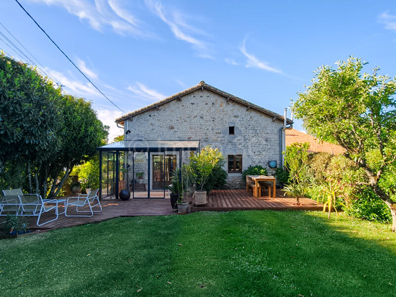 Main image of property: Poitou-Charentes, Deux-Sèvres, Melle