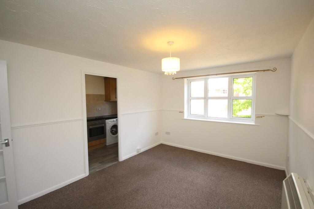 Apartment in Stevenage - View 3