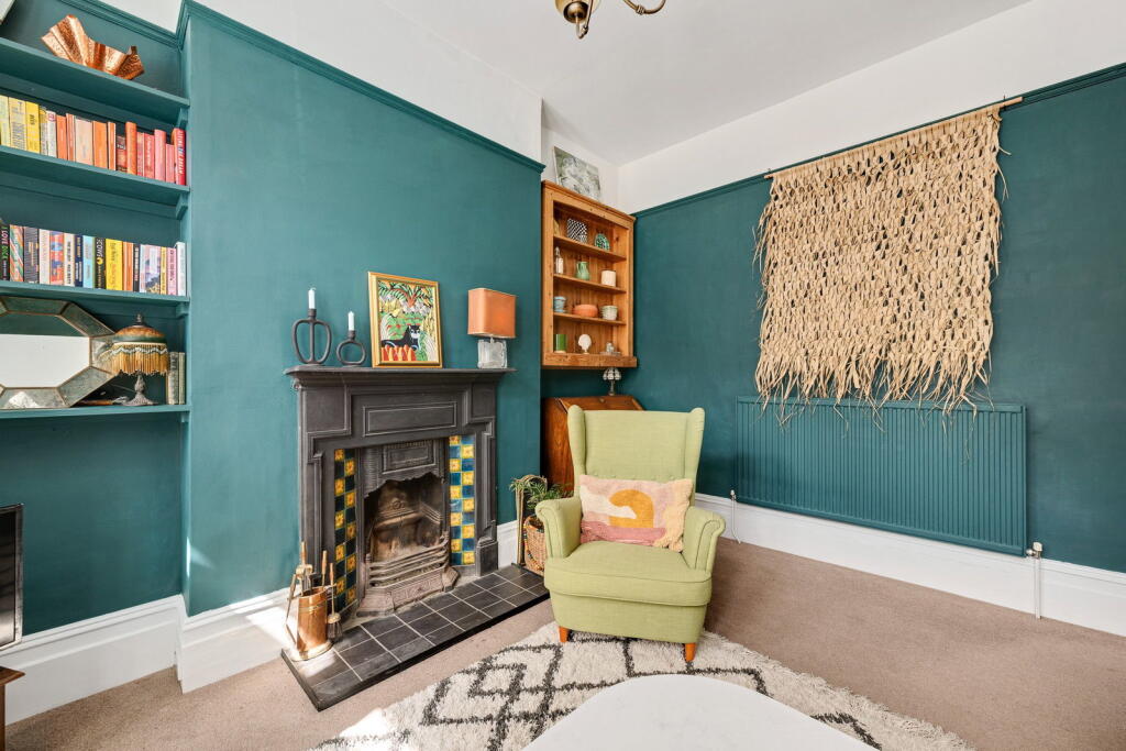 Apartment in London - View 5