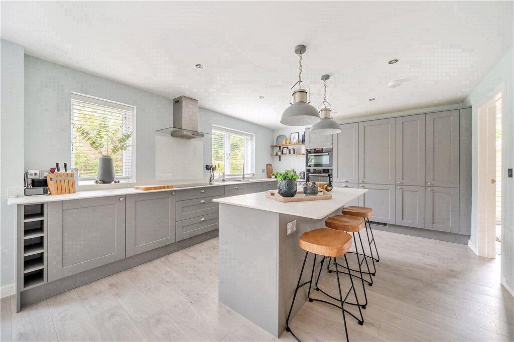 Whinwhistle Road, East Wellow, Romsey, Hampshire photo 3