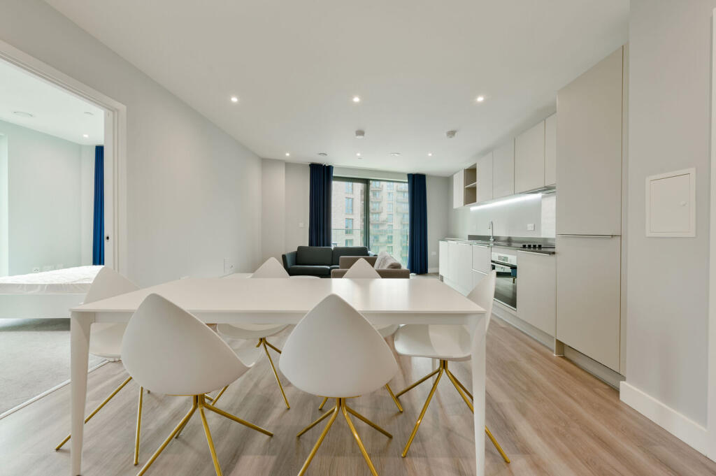 Apartment in Twickenham - More