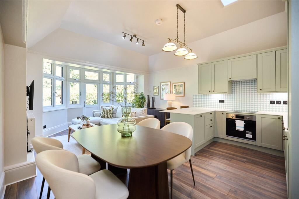 Apartment in London, South Hampstead - View 2